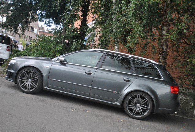 Audi RS4 Avant B7