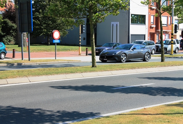 Ferrari FF