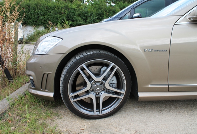 Mercedes-Benz S 65 AMG V221 2010