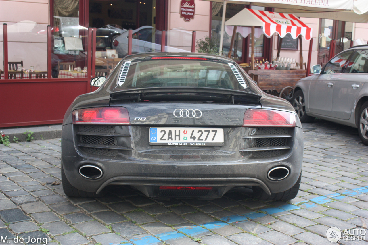 Audi R8 V10