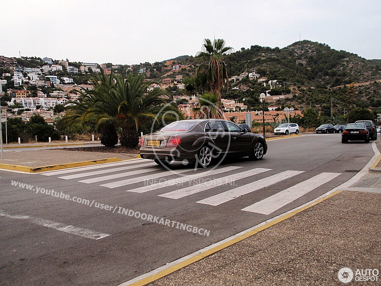 Bentley Flying Spur V8