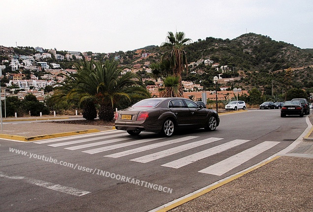 Bentley Flying Spur V8