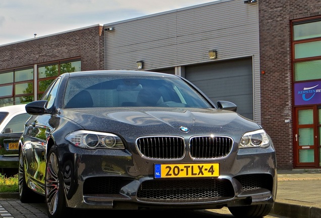 BMW M5 F10 2011