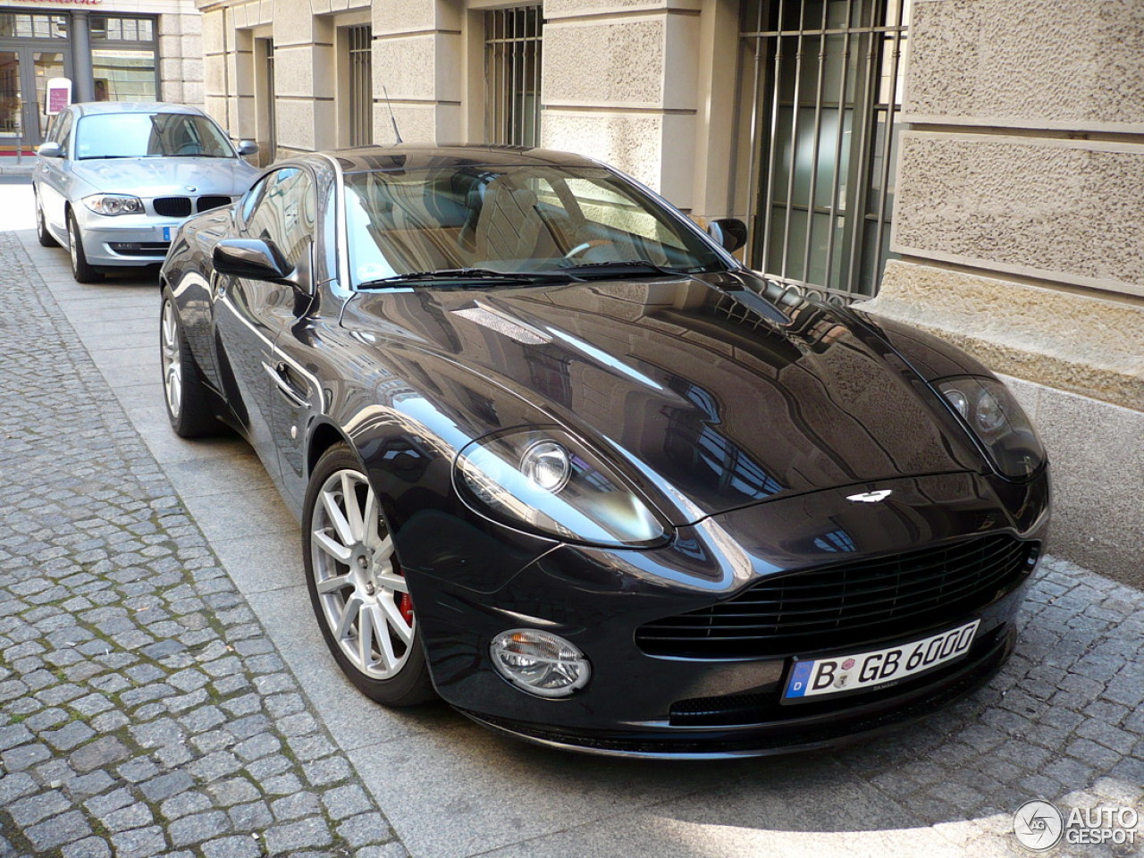 Aston Martin Vanquish S