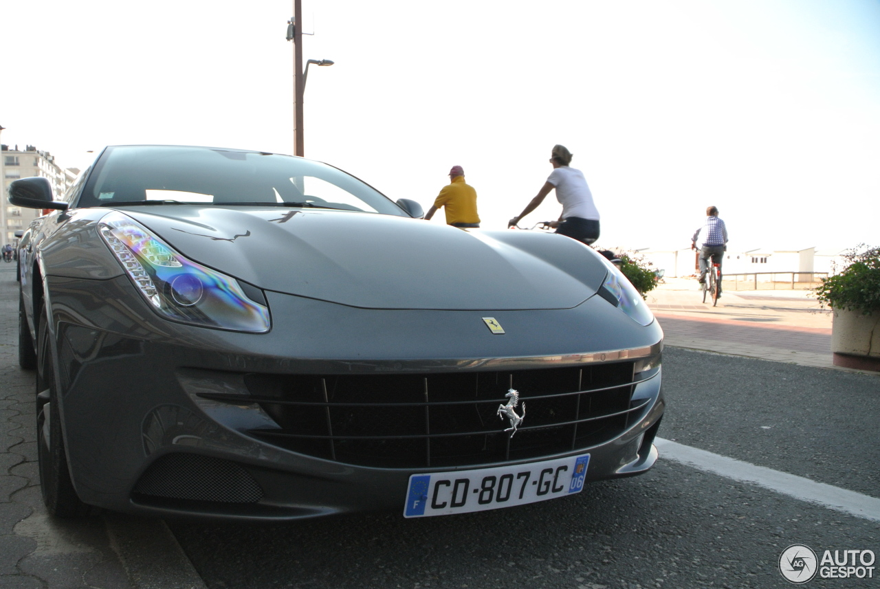 Ferrari FF