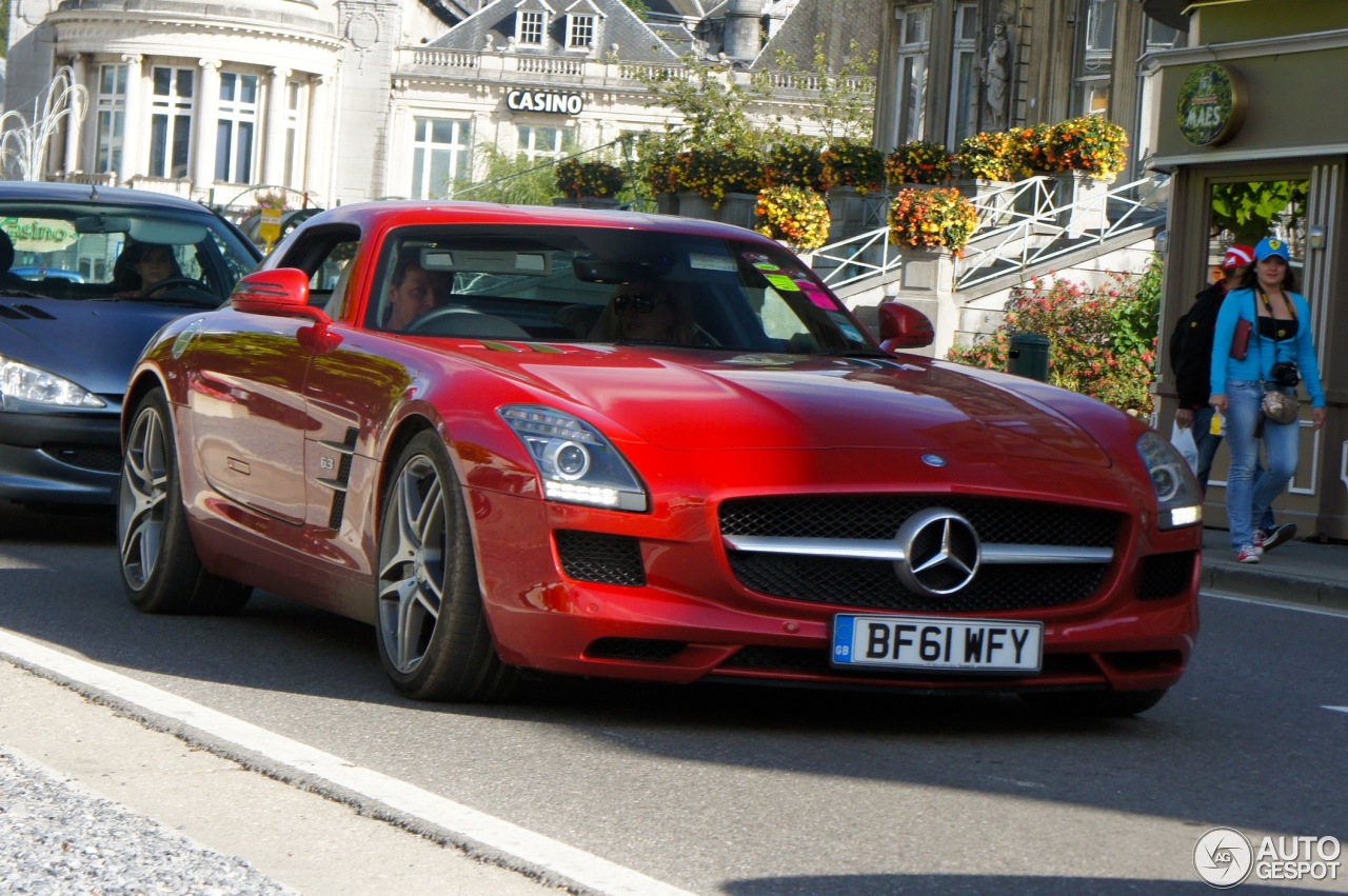 Mercedes-Benz SLS AMG