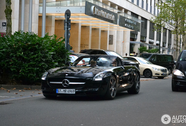 Mercedes-Benz SLS AMG Roadster