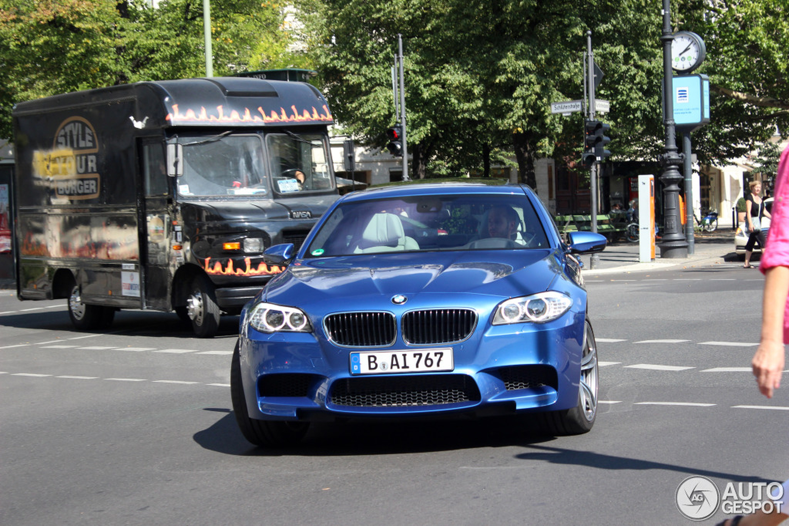 BMW M5 F10 2011