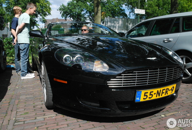 Aston Martin DB9 Volante