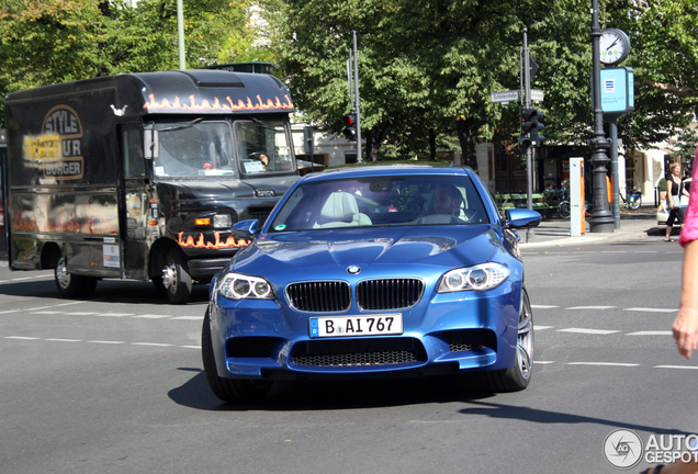 BMW M5 F10 2011