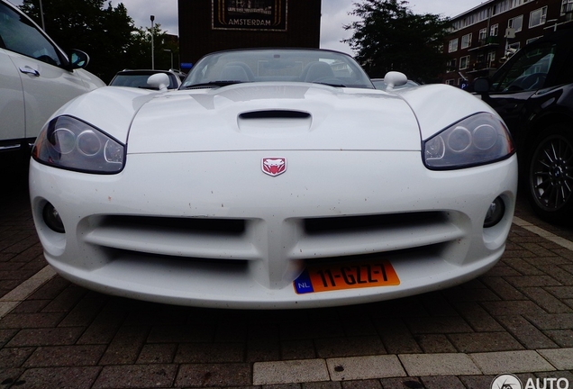 Dodge Viper SRT-10 Roadster White Mamba Edition