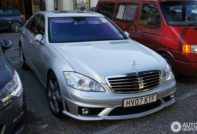 Mercedes-Benz S 63 AMG W221