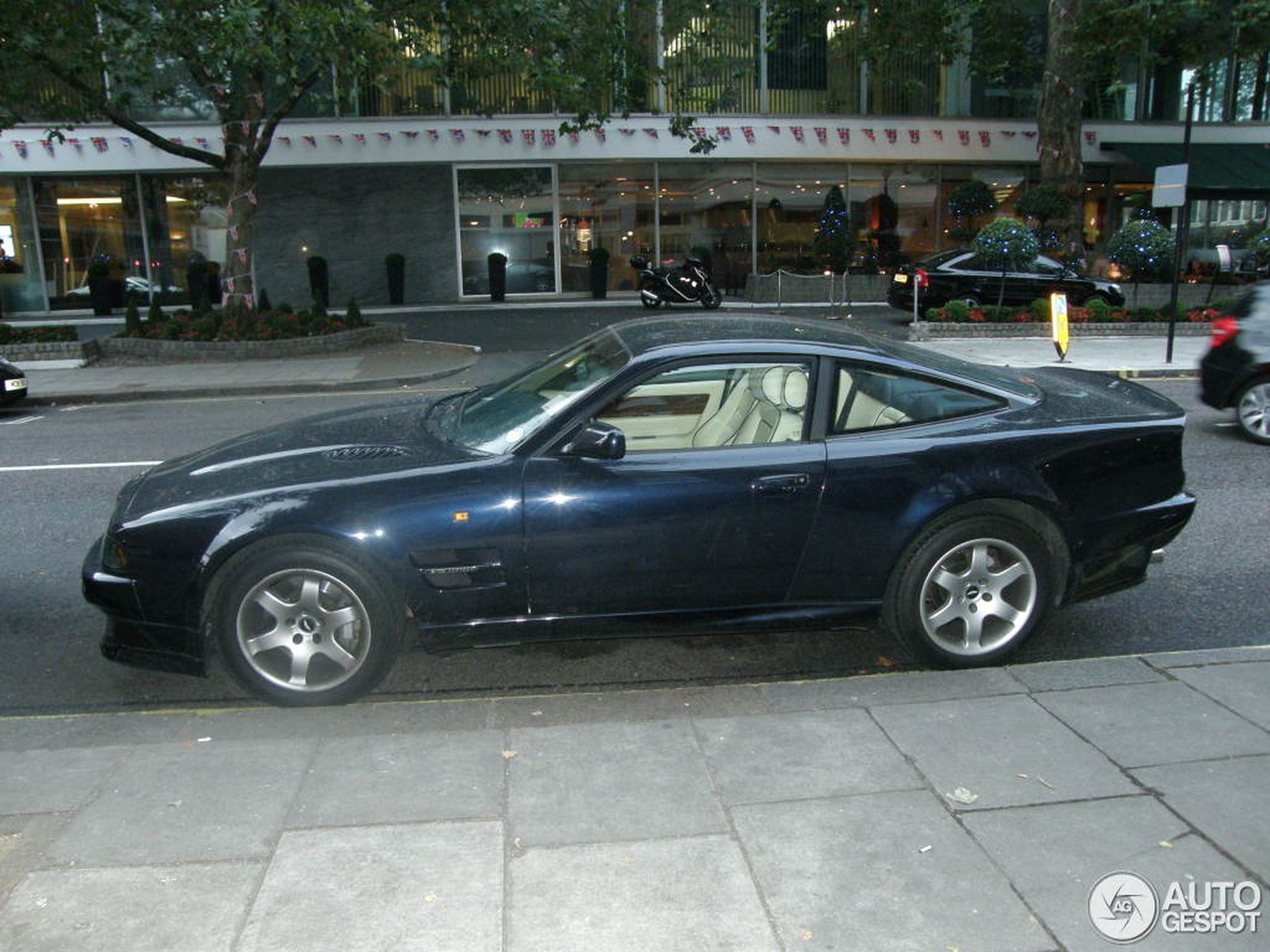 Aston Martin V8 Vantage 1994-1999