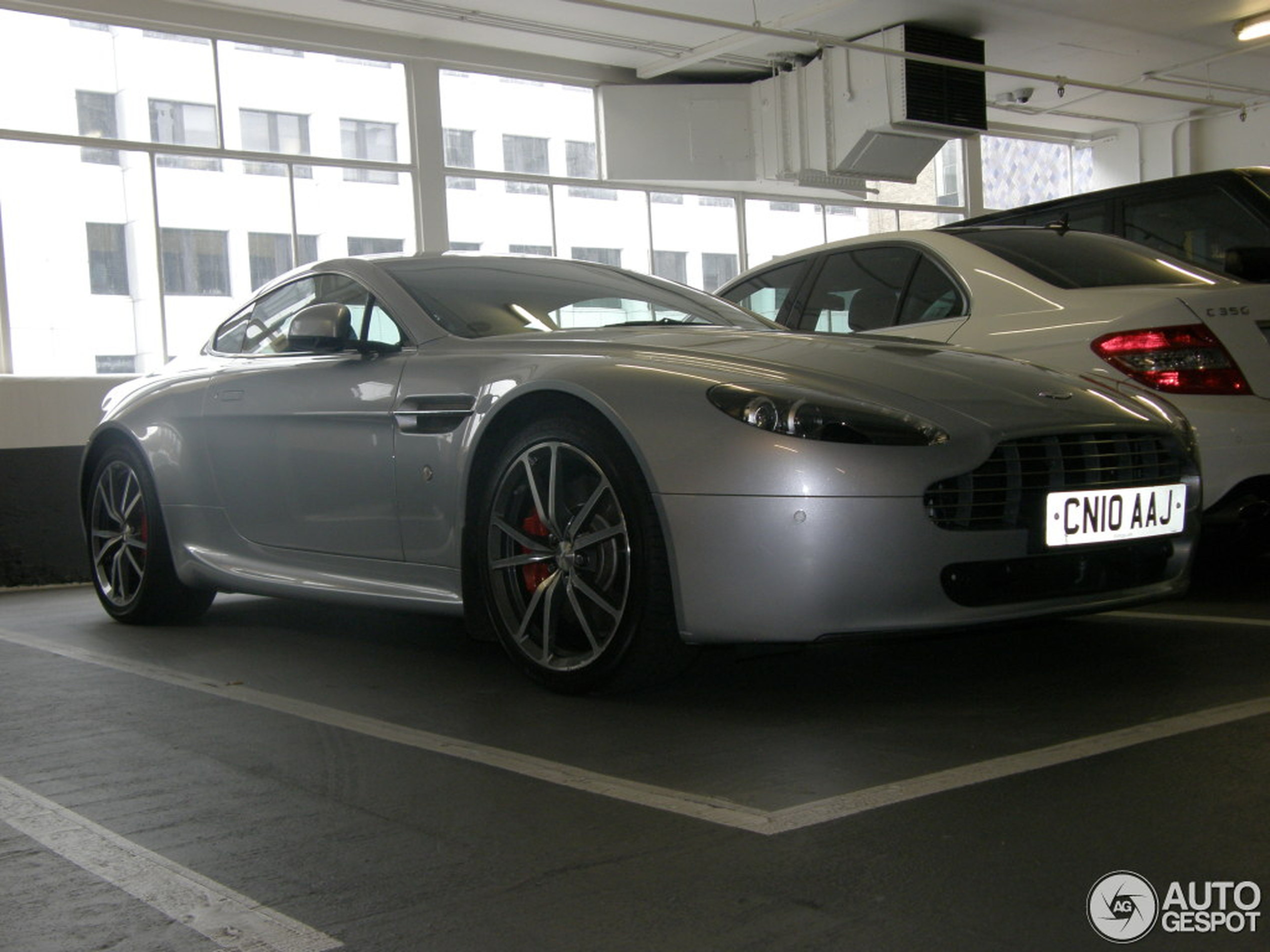 Aston Martin V8 Vantage