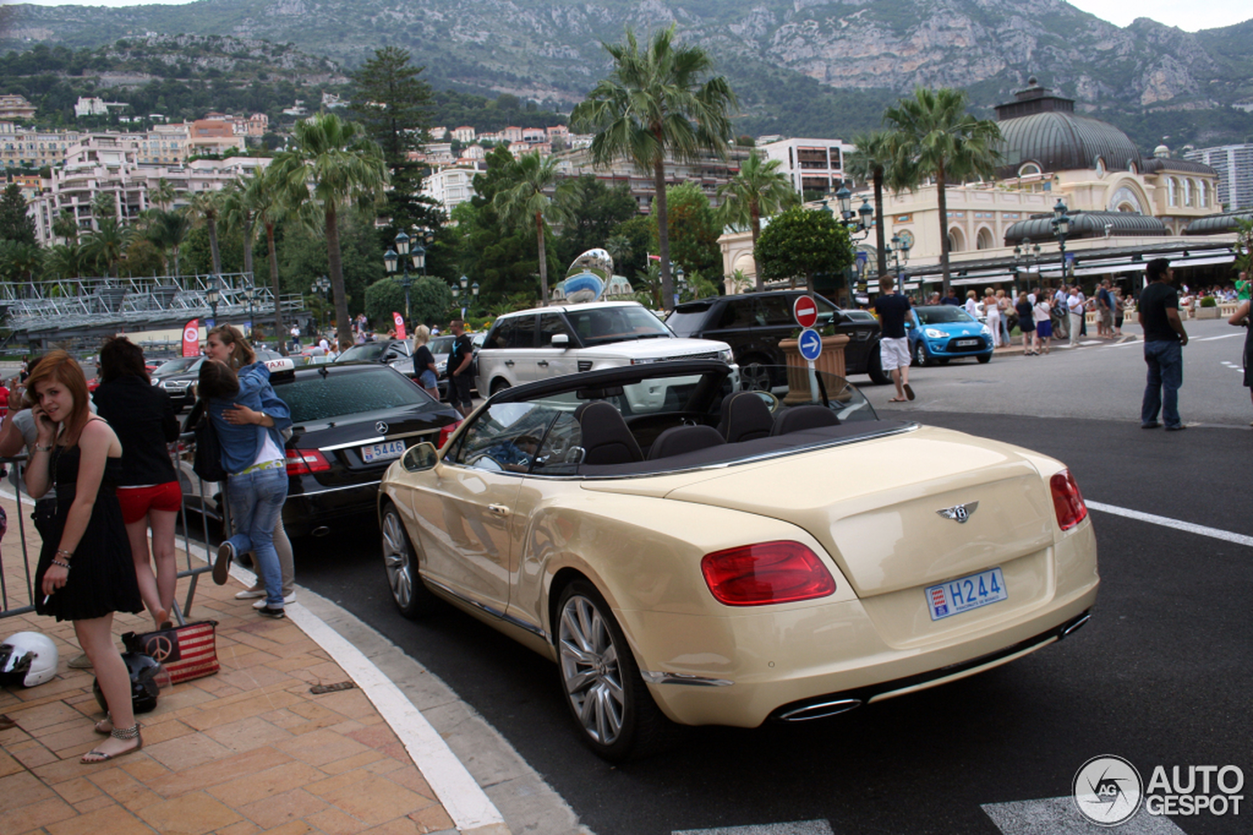 Bentley Continental GTC 2012