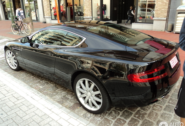 Aston Martin DB9