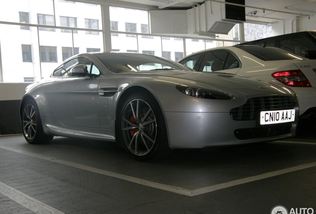 Aston Martin V8 Vantage