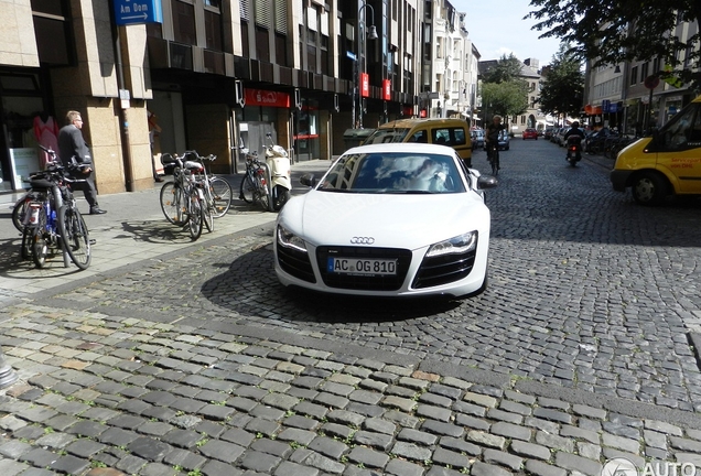 Audi R8 V10