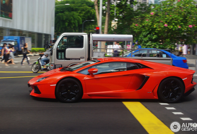 Lamborghini Aventador LP700-4