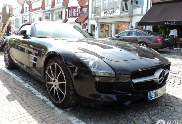 Mercedes-Benz SLS AMG Roadster