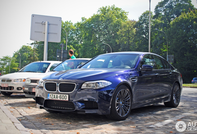 BMW M5 F10 2011