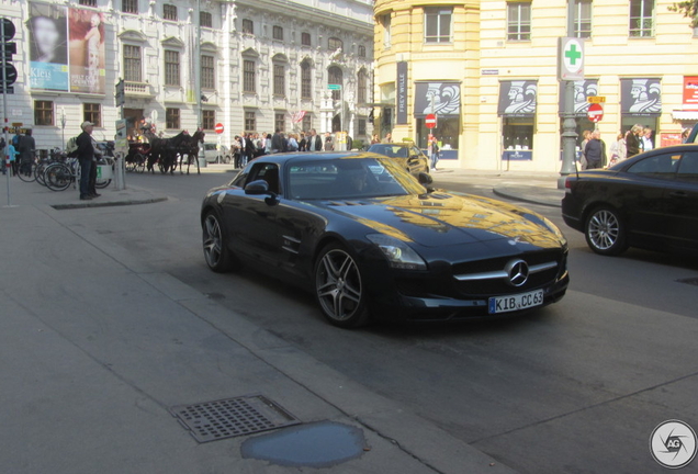 Mercedes-Benz SLS AMG