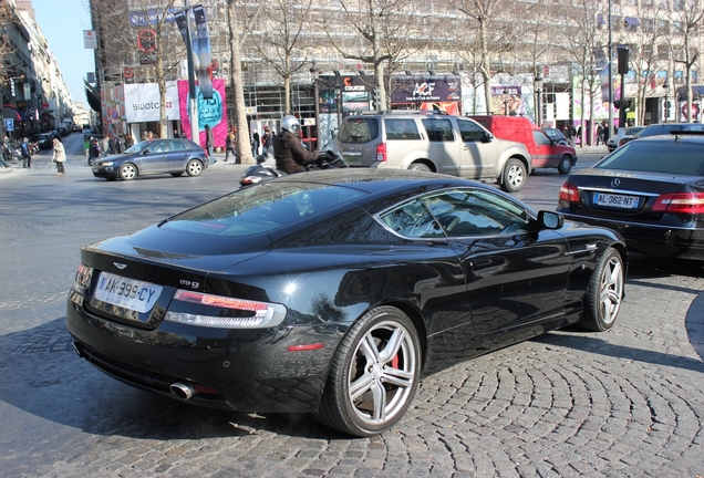 Aston Martin DB9