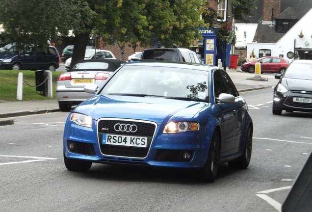 Audi RS4 Sedan