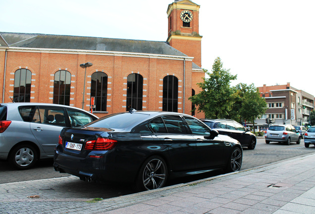 BMW M5 F10 2011