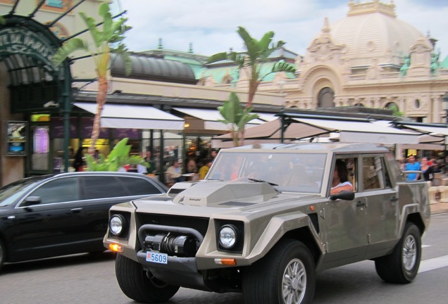 Lamborghini LM002