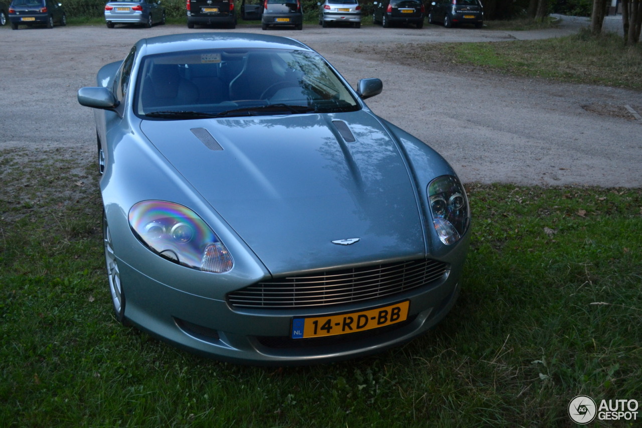 Aston Martin DB9