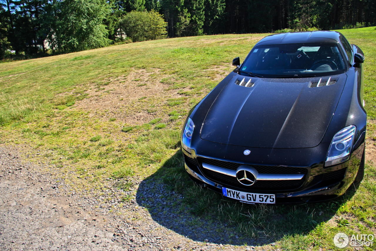 Mercedes-Benz SLS AMG