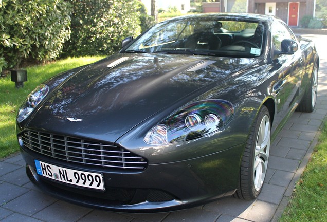 Aston Martin DB9 2010