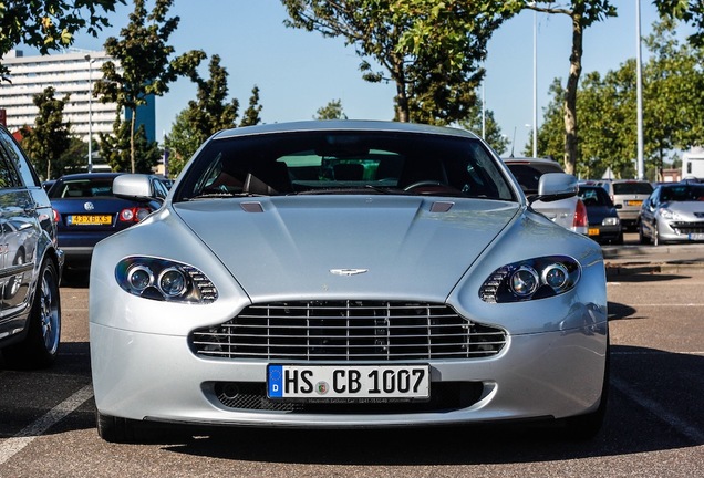 Aston Martin V8 Vantage