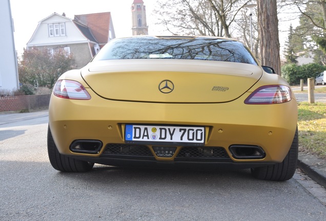 Mercedes-Benz SLS AMG