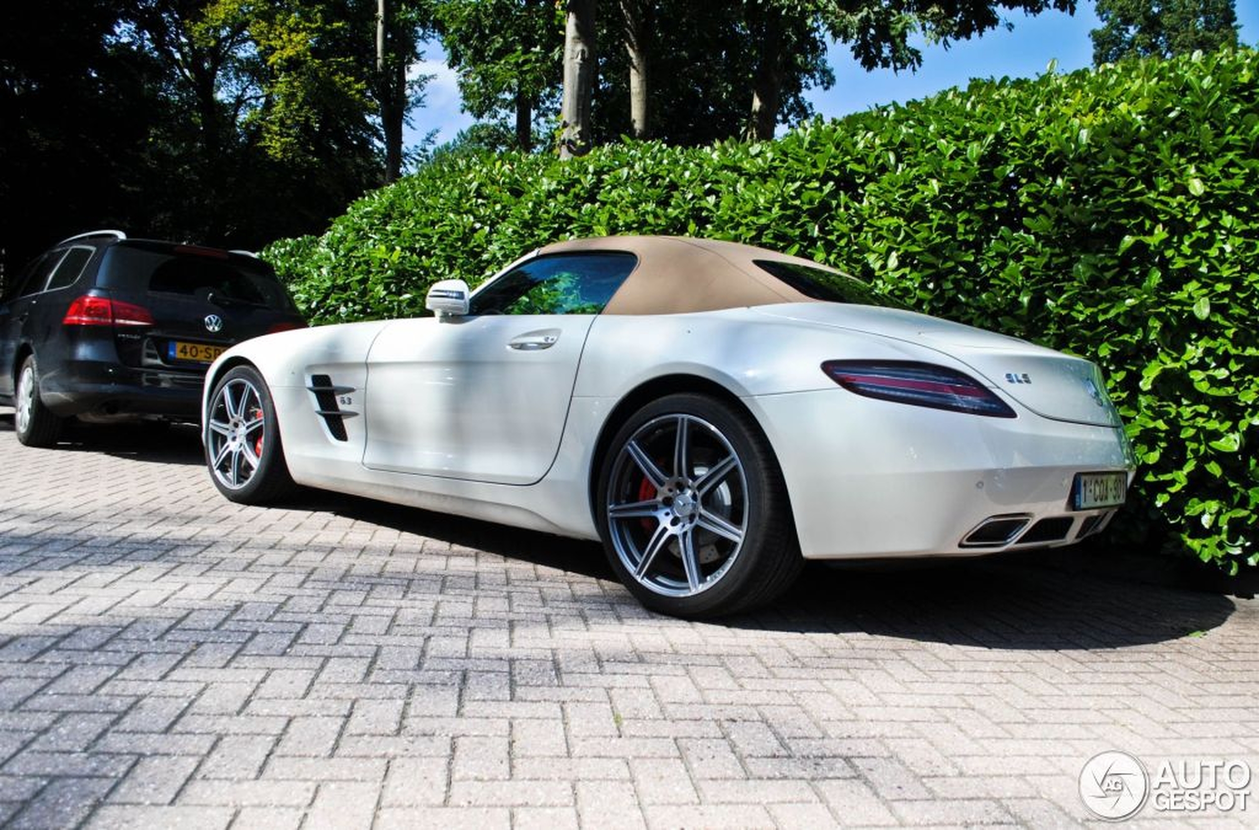 Mercedes-Benz SLS AMG Roadster