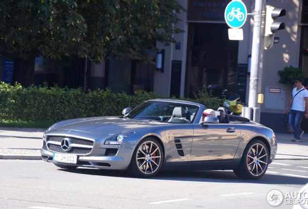 Mercedes-Benz SLS AMG Roadster