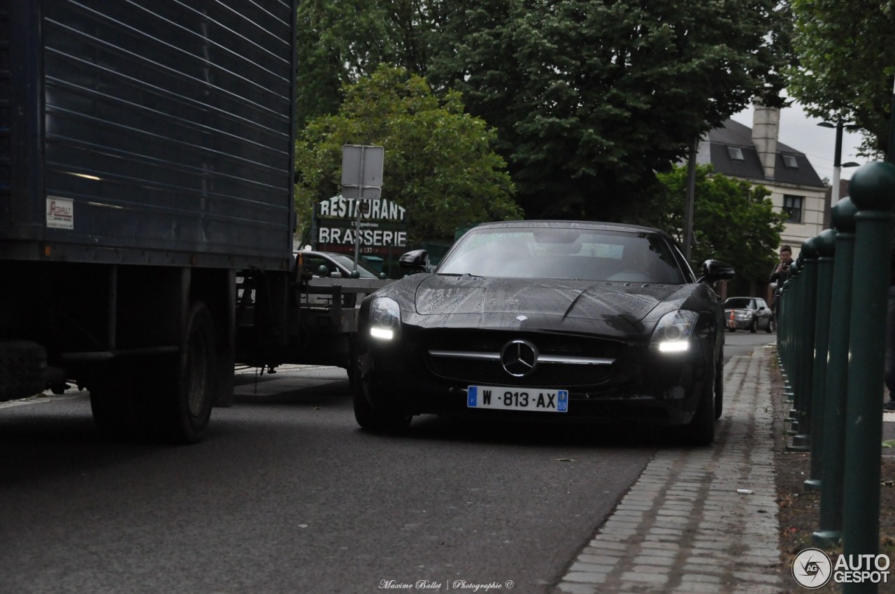 Mercedes-Benz SLS AMG Roadster