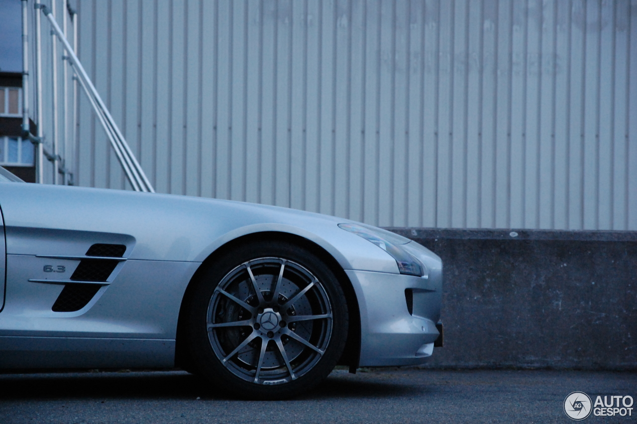 Mercedes-Benz SLS AMG