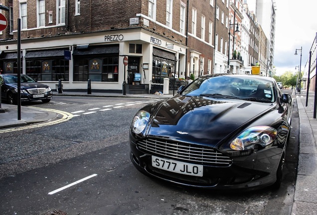 Aston Martin DB9