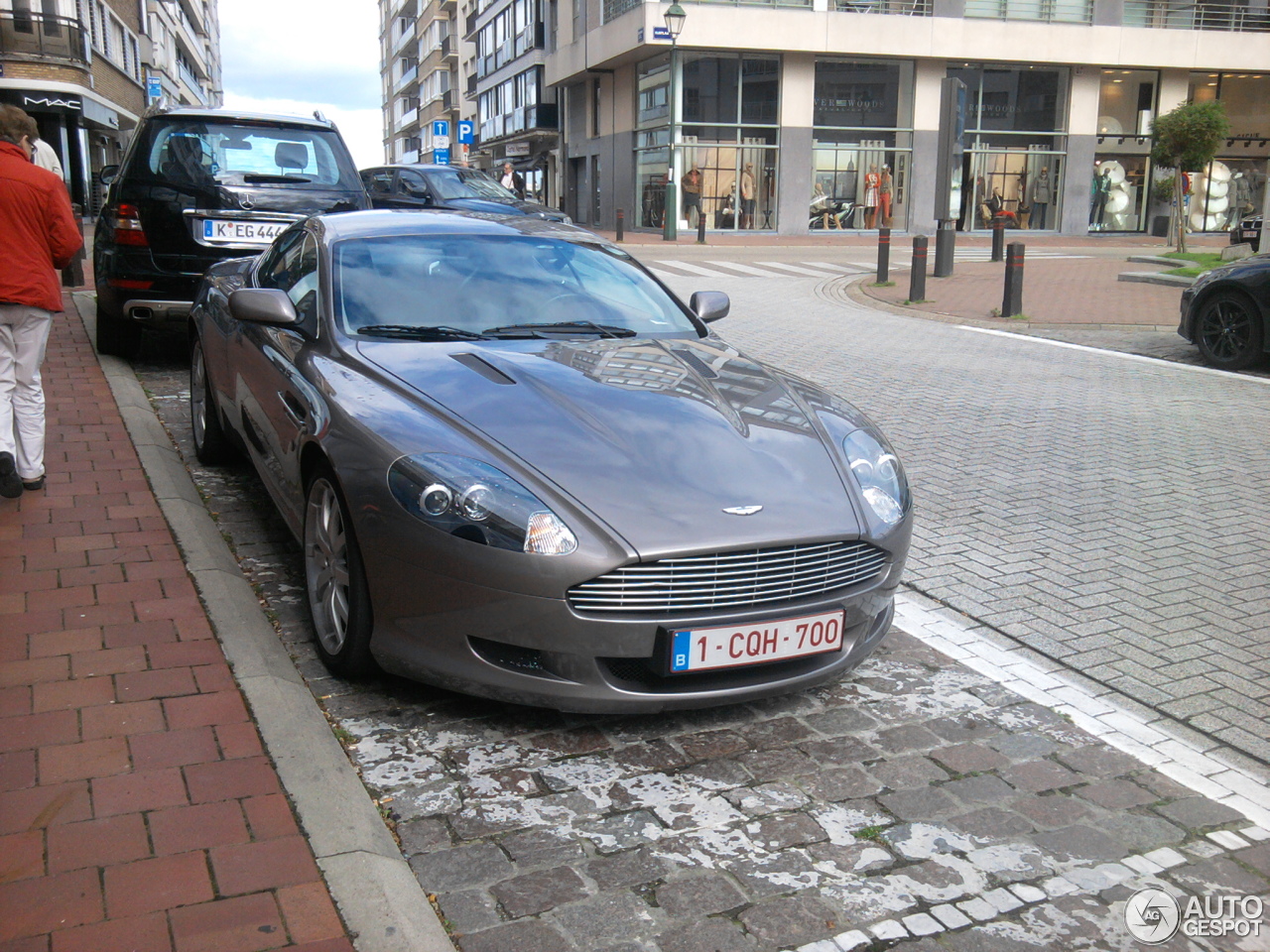 Aston Martin DB9