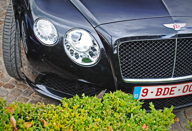 Bentley Continental GTC V8