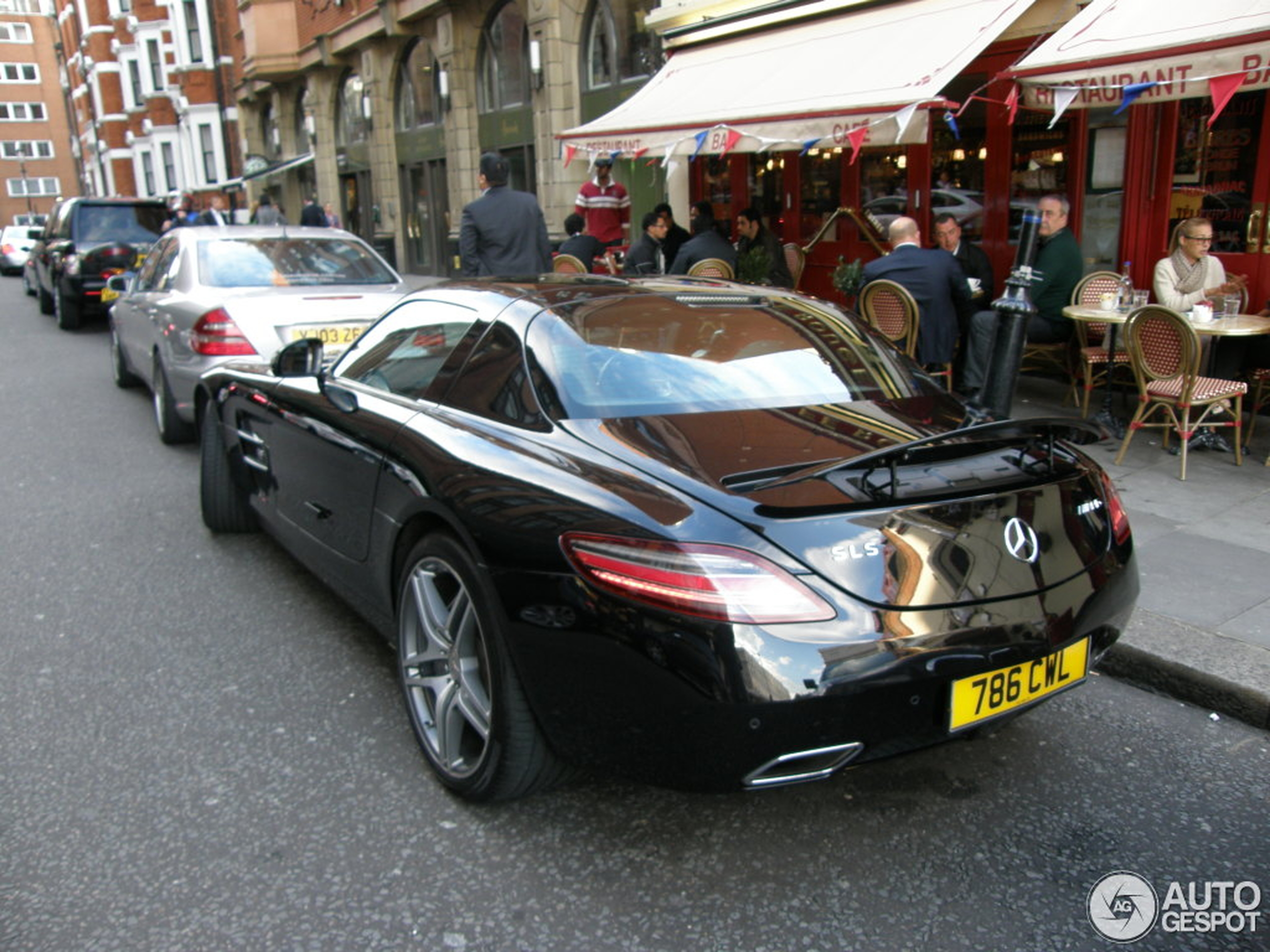 Mercedes-Benz SLS AMG