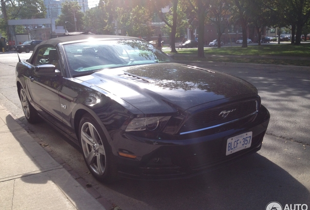 Ford Mustang GT Convertible 2013