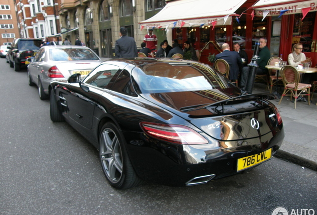 Mercedes-Benz SLS AMG