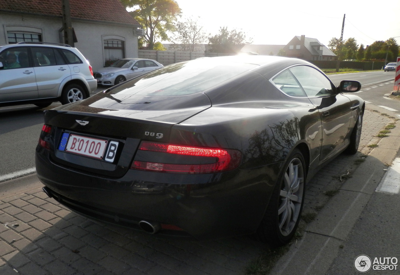 Aston Martin DB9