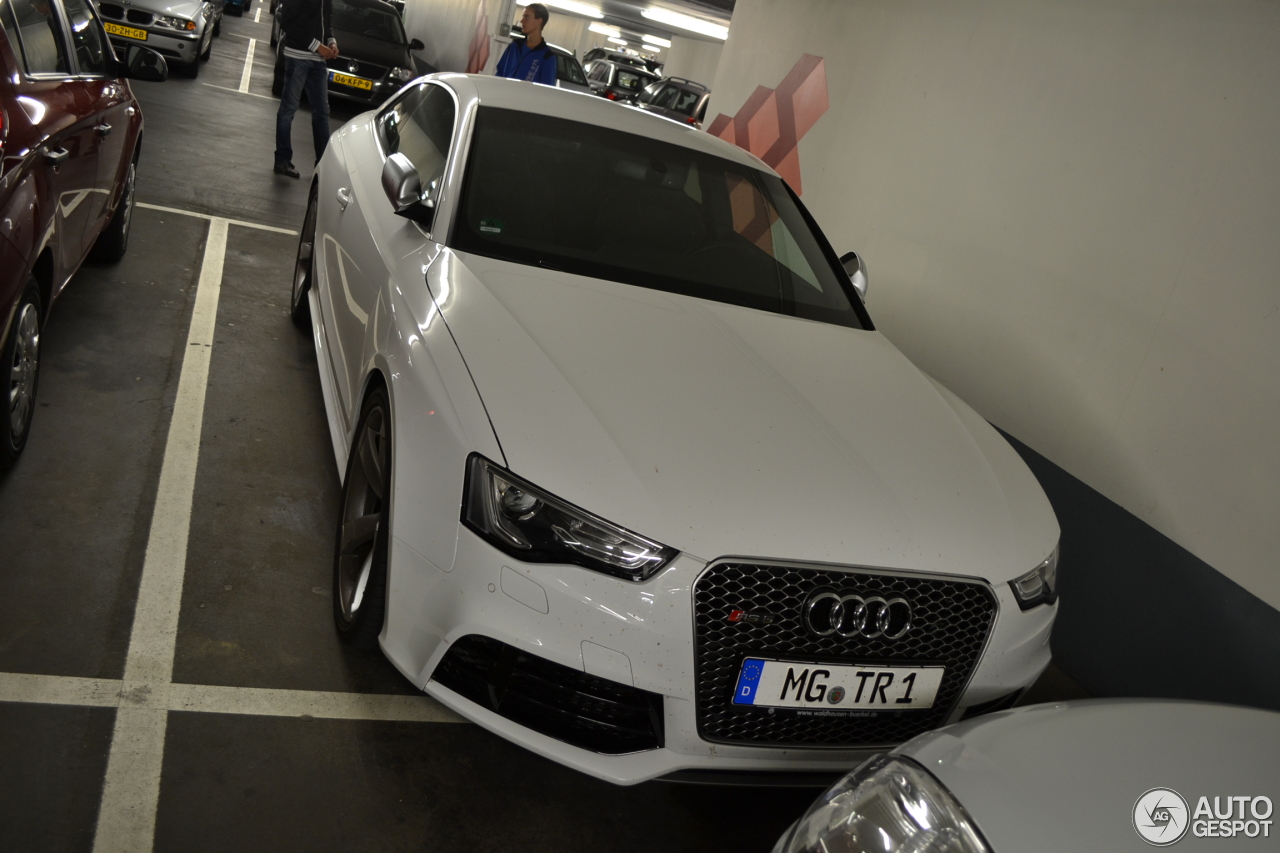 Audi RS5 B8 2012