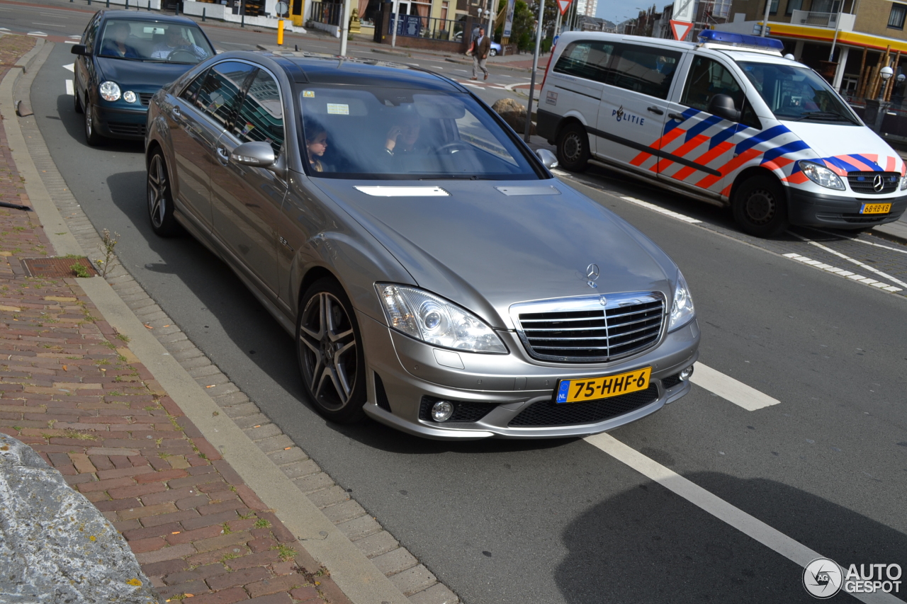 Mercedes-Benz S 63 AMG W221