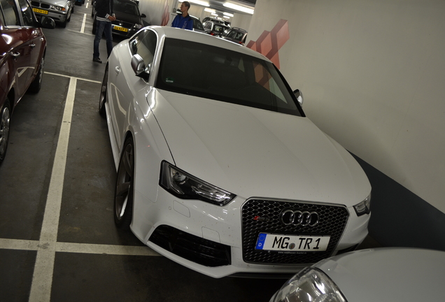 Audi RS5 B8 2012