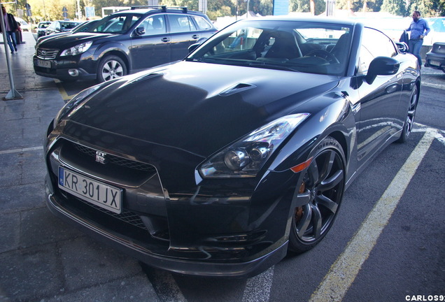 Nissan GT-R